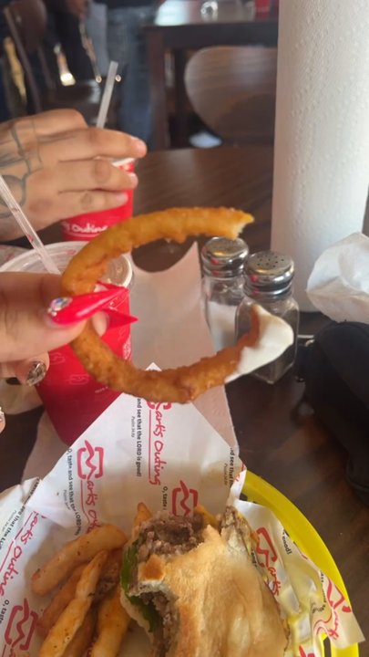 Mark's Outing - Burgers Near Me - San Antonio, Texas
