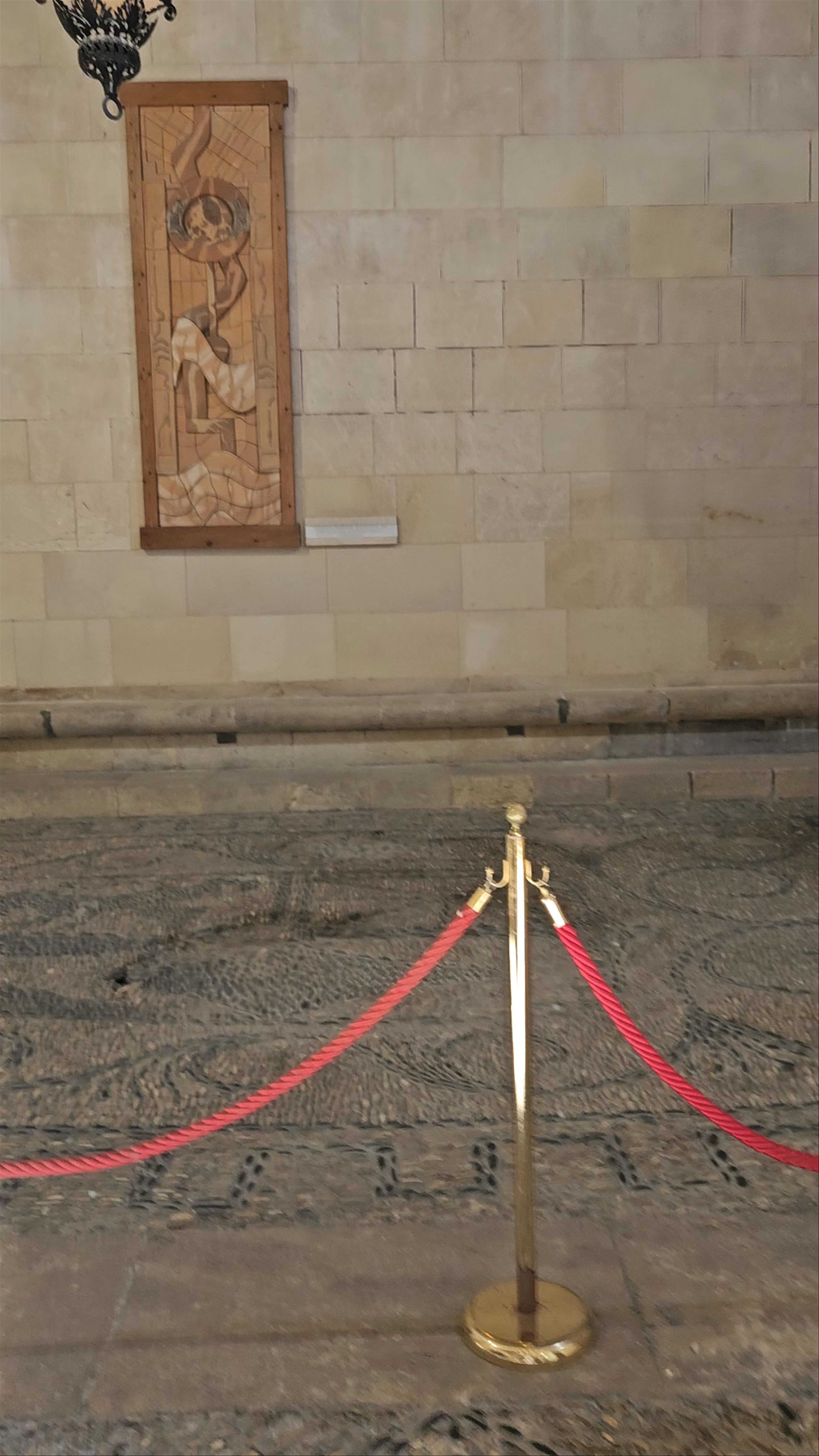 Discover Historic Art and Festive Spirit at Plaza del Ayuntamiento, Alicante