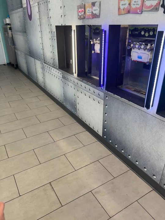 FroYo Factory - Floors and surfaces along with ice cream and topping stations filthy and unmanaged. - Ice Cream & Frozen Yogurt Near Me - Savage, Minnesota