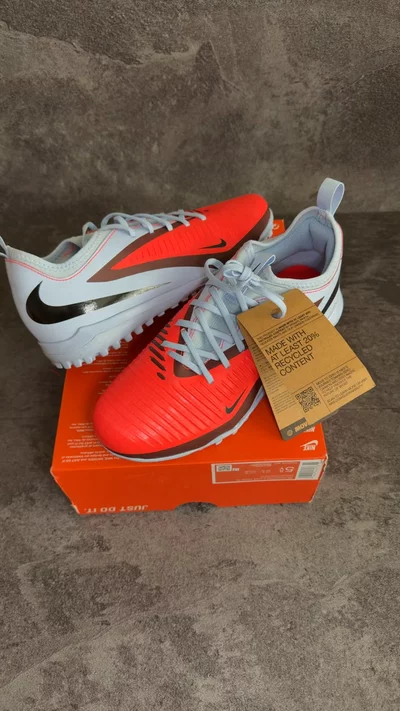 Nike Phantom Junior 6 Low Academy Turf - UK5 