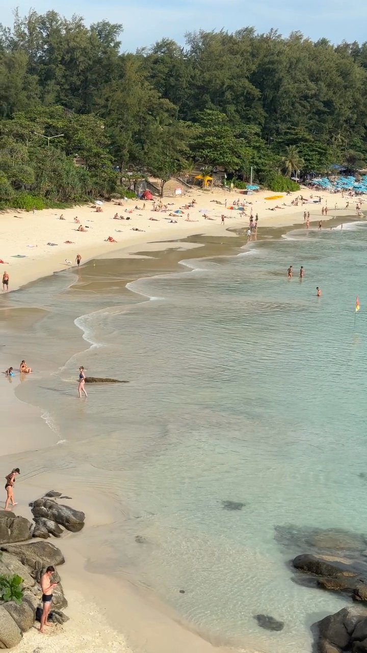 ビーチが呼んでる
🎥 Roong Thongwichien · Pexels
#パタヤ #タイ #タイ移住 #海外生活 #pattaya #thailand