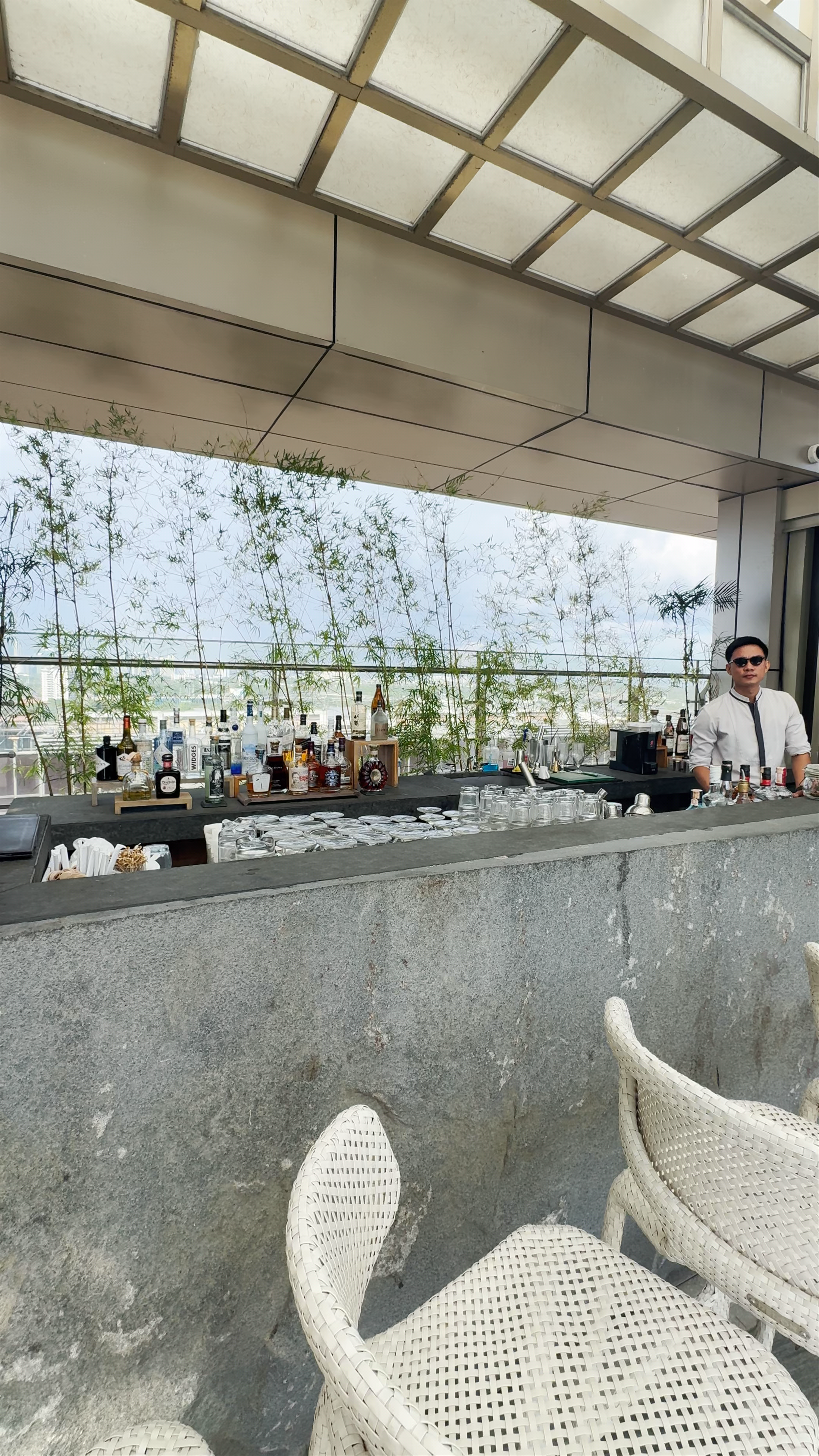 Sora Rooftop Bar at Hotel Okura Manila - Chic Sky-High Escape in Pasay