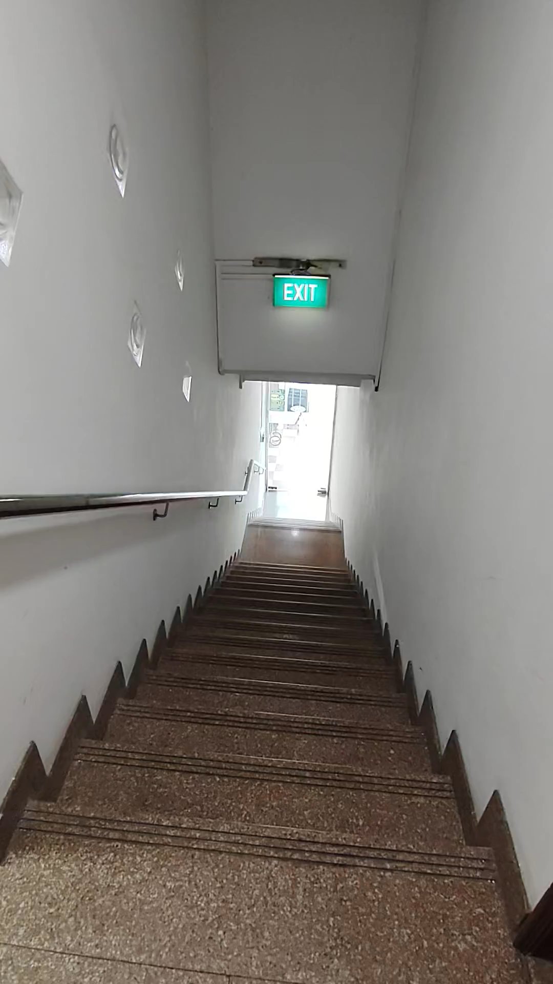 Master Room (Landed) for Rent in  Sixth Avenue - Image 13