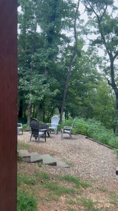 Rivers Bluff Cabins - Vacation Rentals Near Me - Smithville, Oklahoma