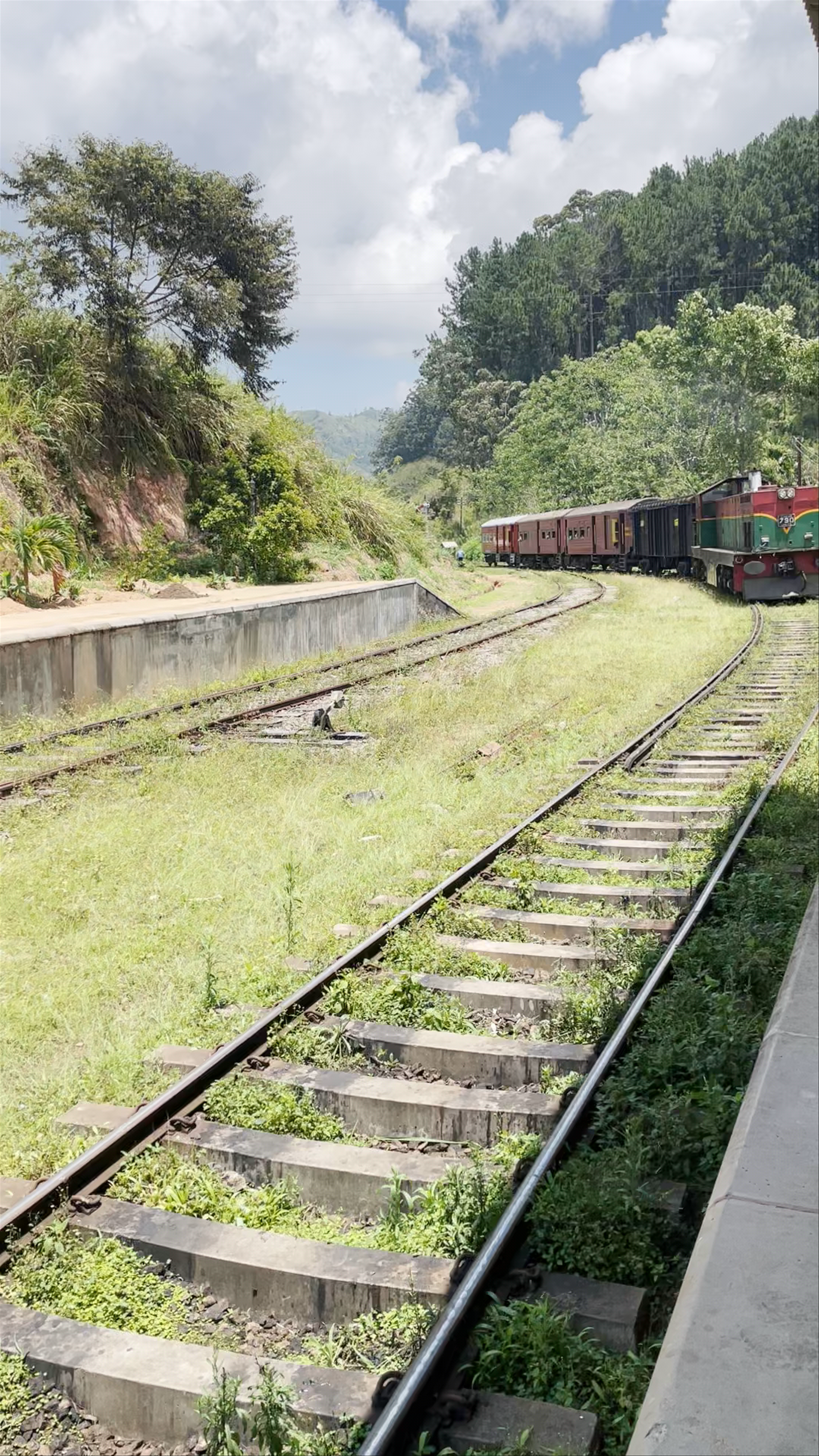 Scenic Train Journey Ella to Kandy in Sri Lanka