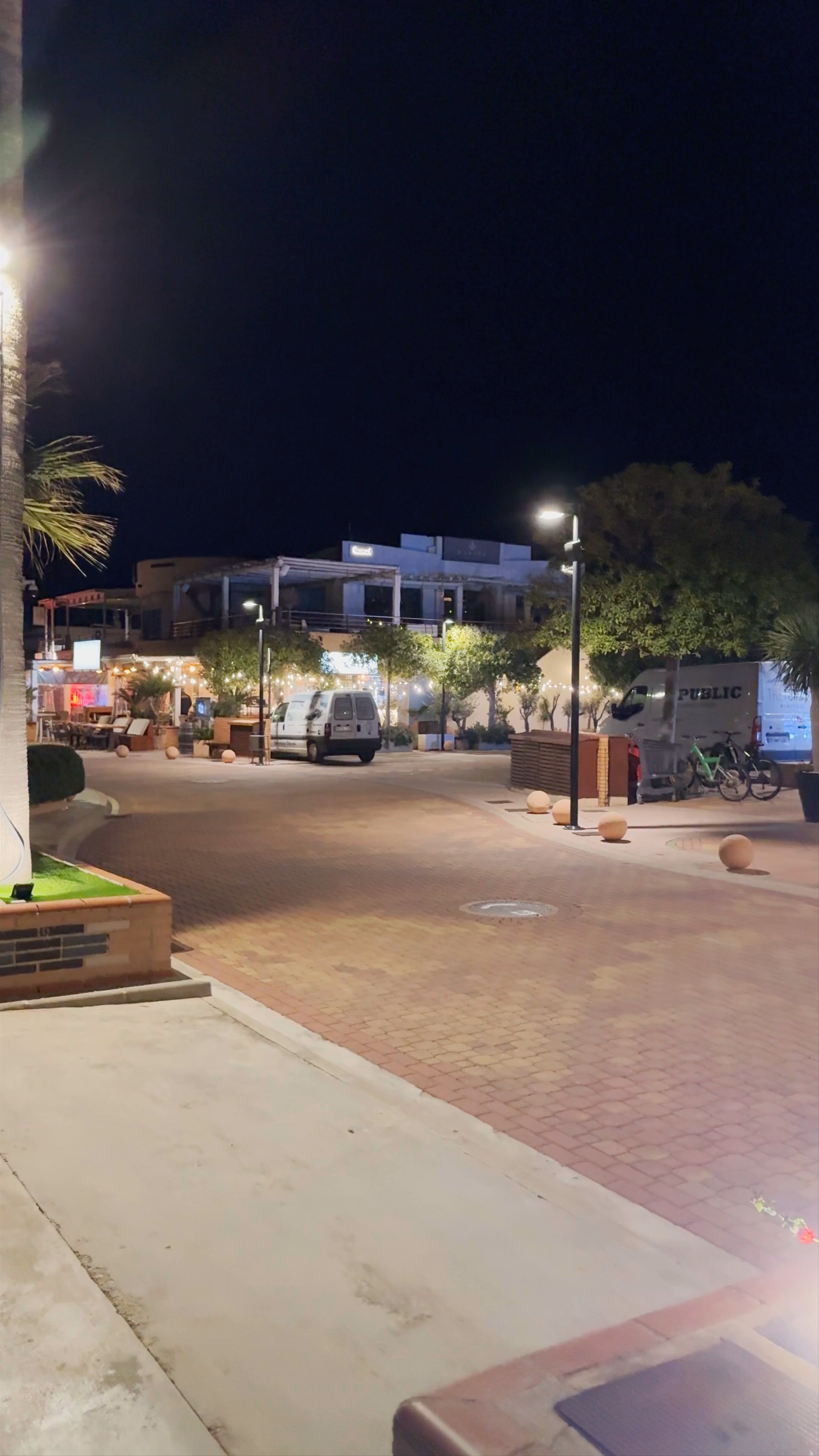 Metropol Náuticas / Puerto Deportivo Denia