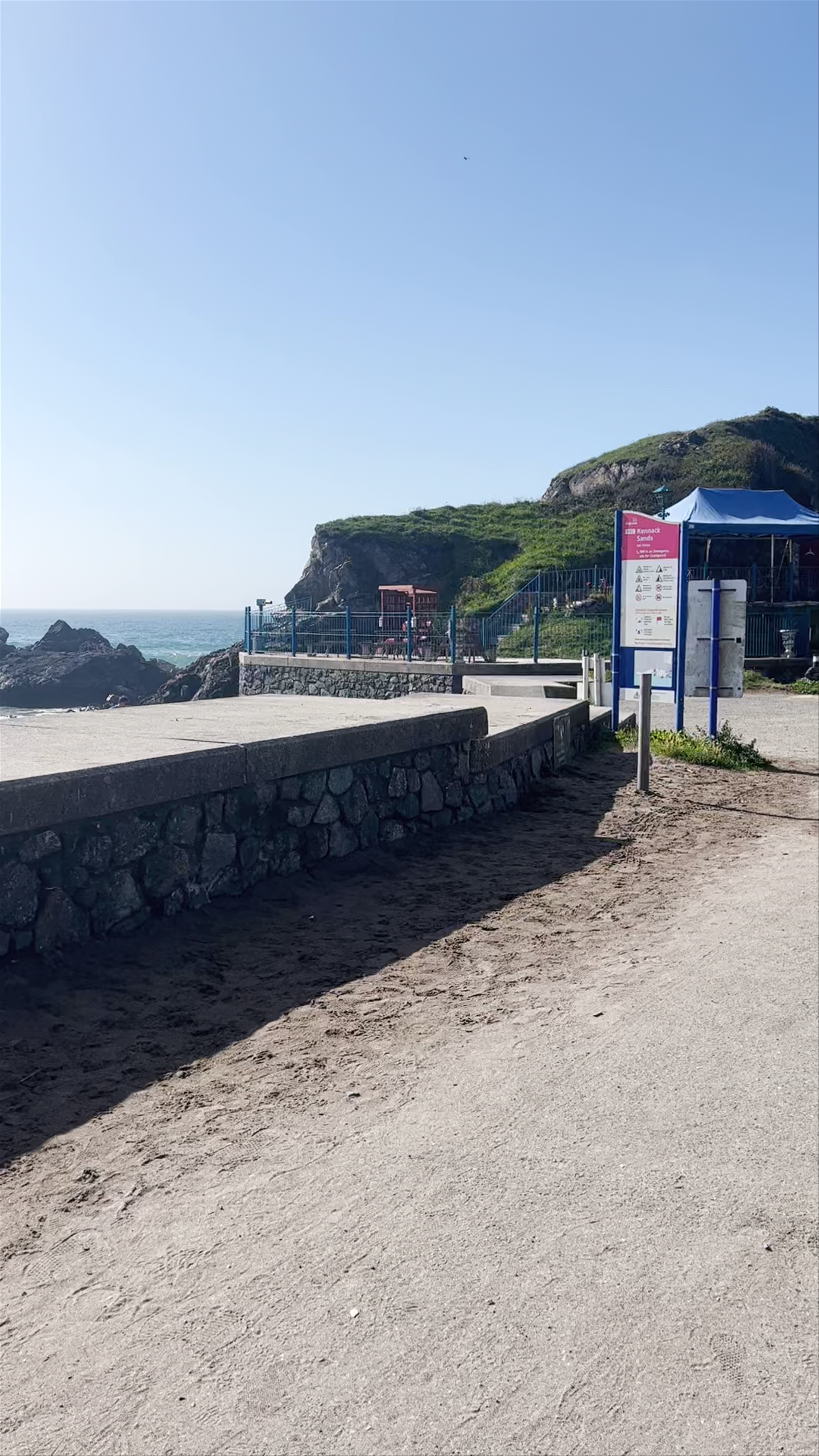 Kennack Sands Beach