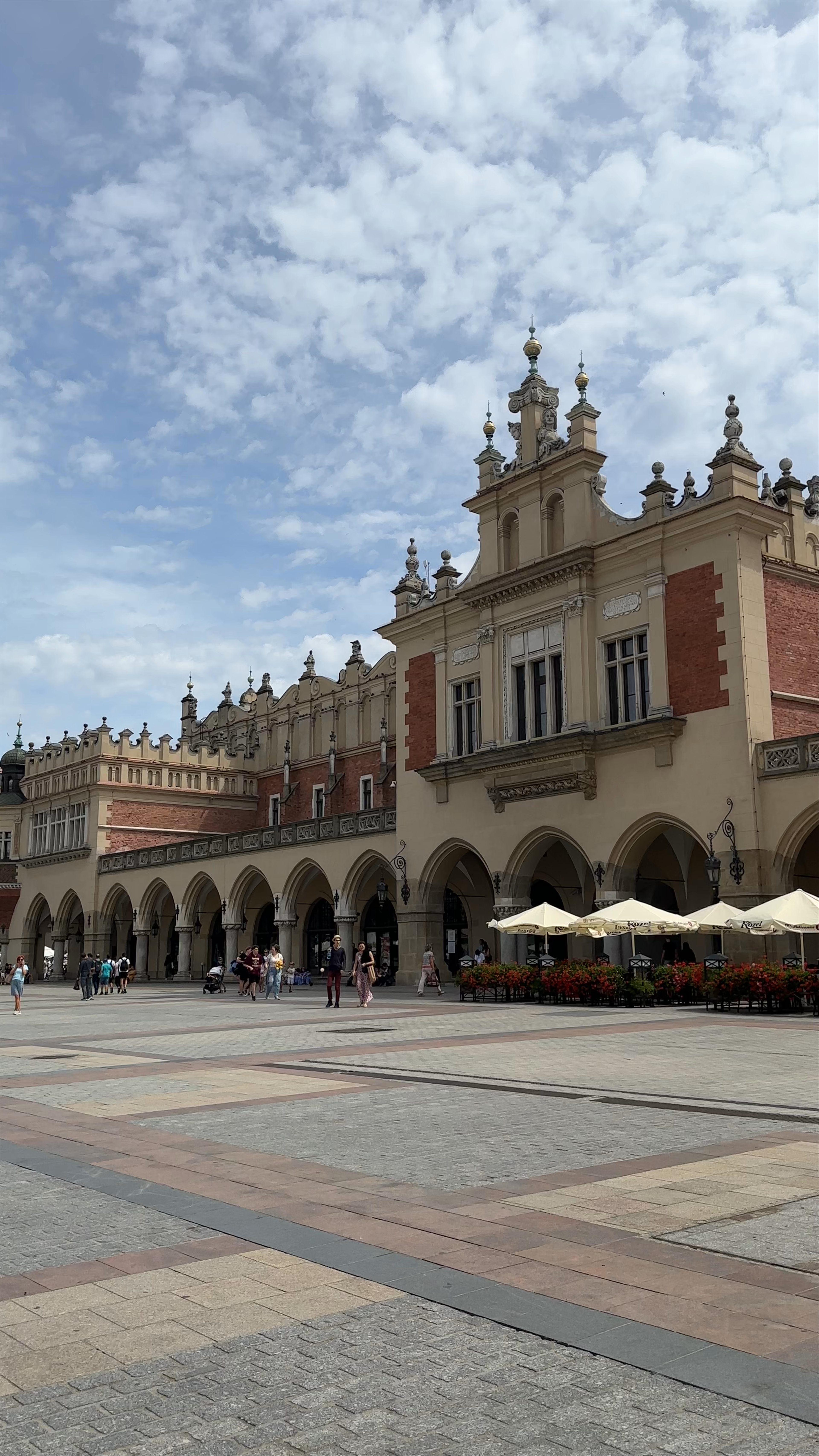 Sukiennice at Main Square: Heart of Kraków’s Historic Charm