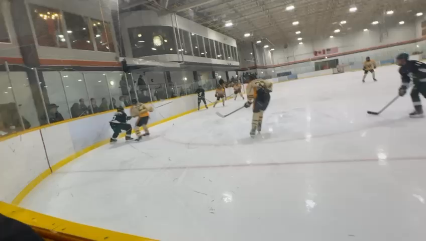 Julien Nelson's Impactful Forecheck Leads to Scoring Chance