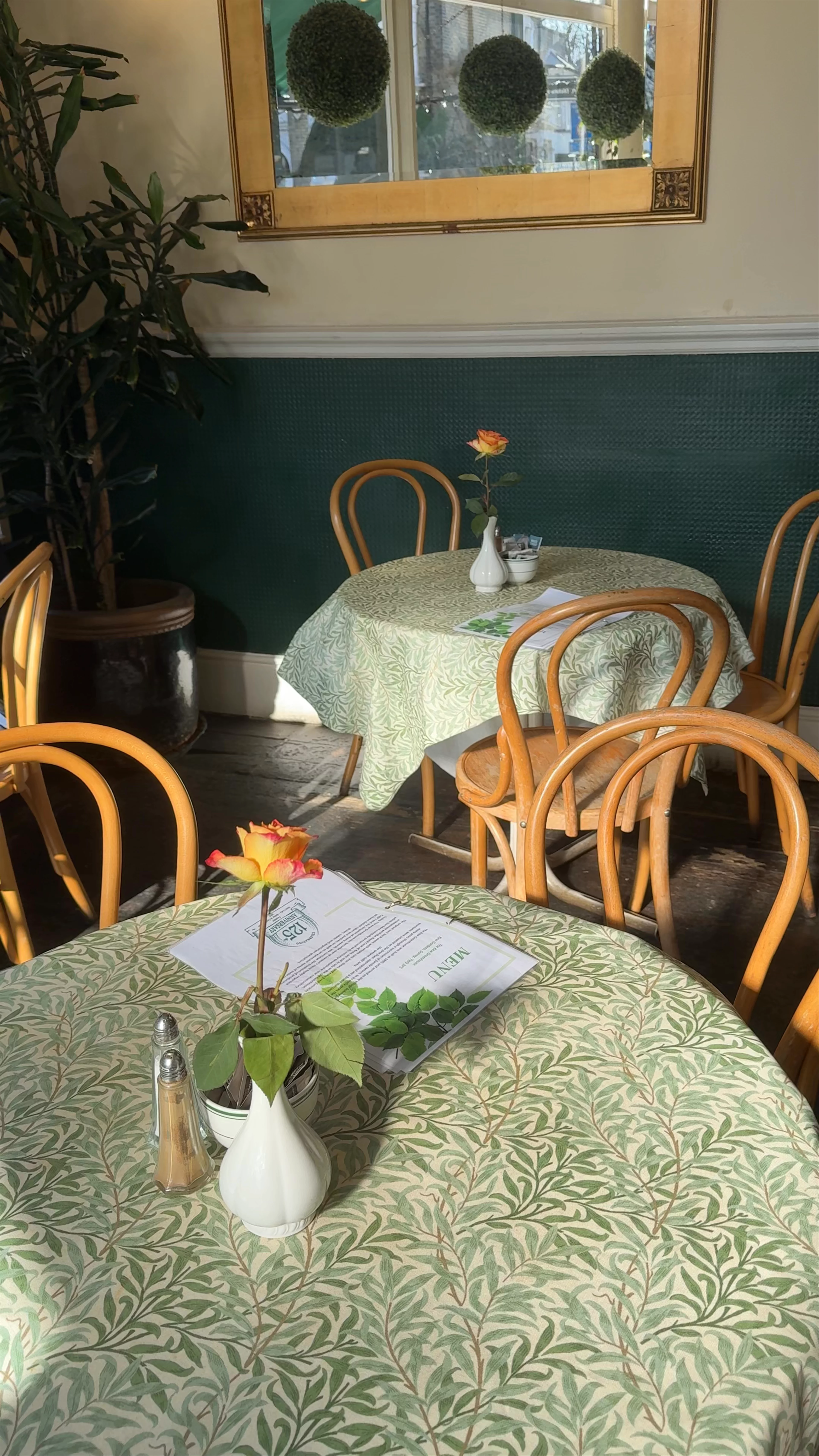 The Kew Greenhouse Cafe, Station Parade, Richmond