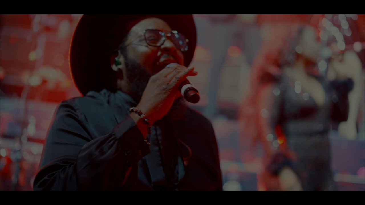 Luna Showband - Show Me Love 2025 - video 5