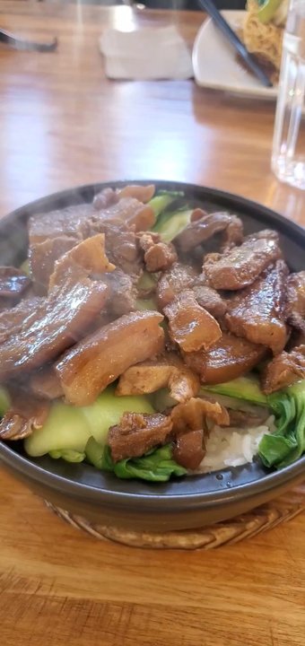 Le Pho - Caramelized porkvelly Clay pot - Vietnamese Near Me - Berkeley, California