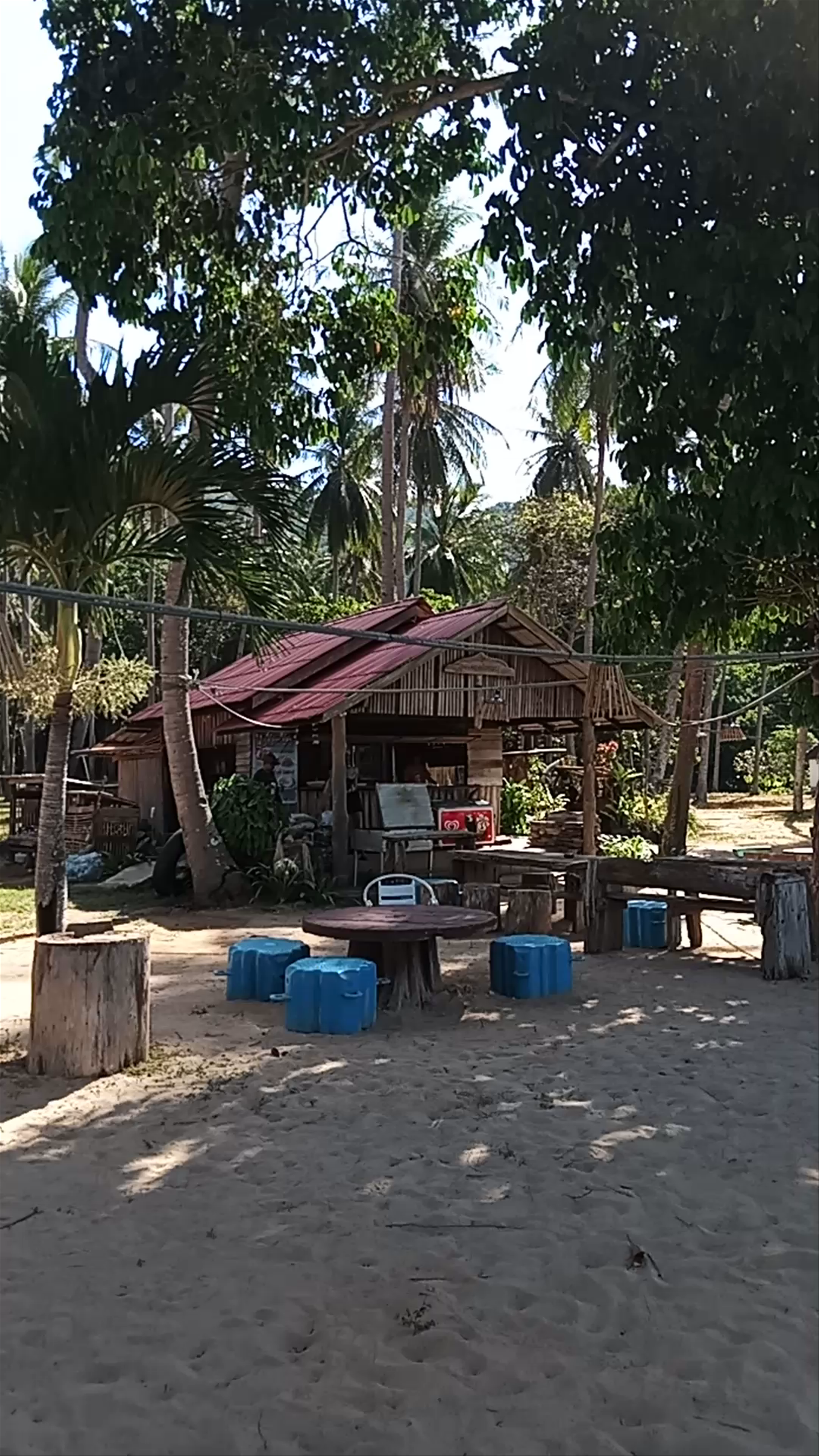 NANA BAR Thappraya Road