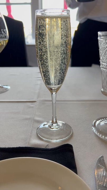 The Vine Fine Dining - The magic...Champagne - Seafood Near Me - Touchet, Washington