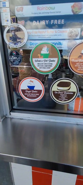 D B's Drive In - American Near Me - Weedsport, New York