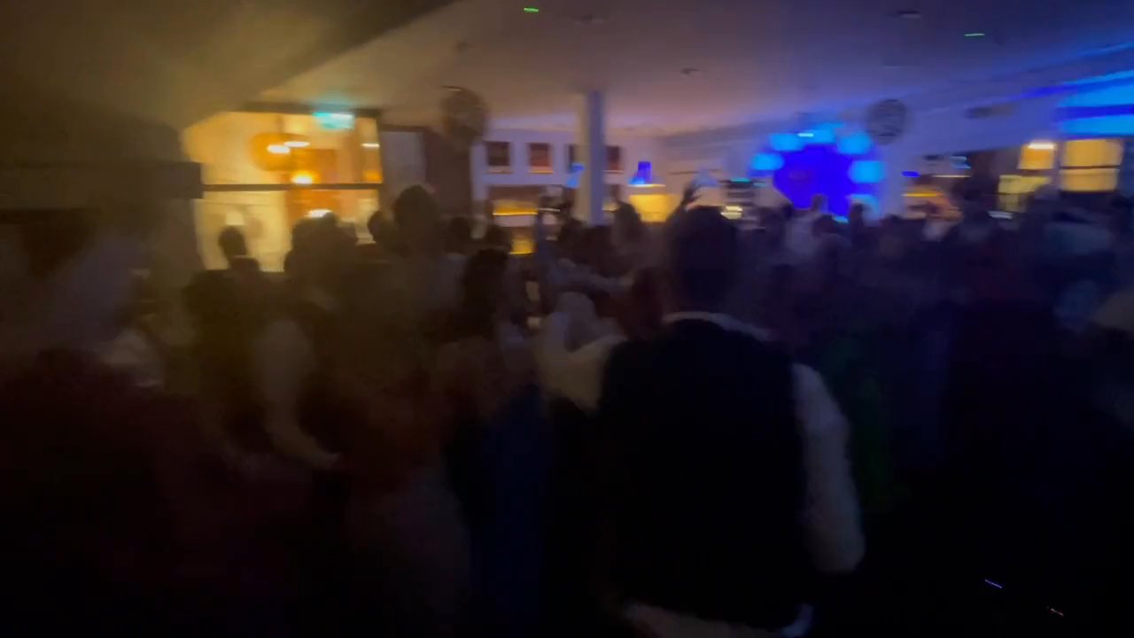 Mashup Kings - Essex 5 Piece Band Stage Invasion - video