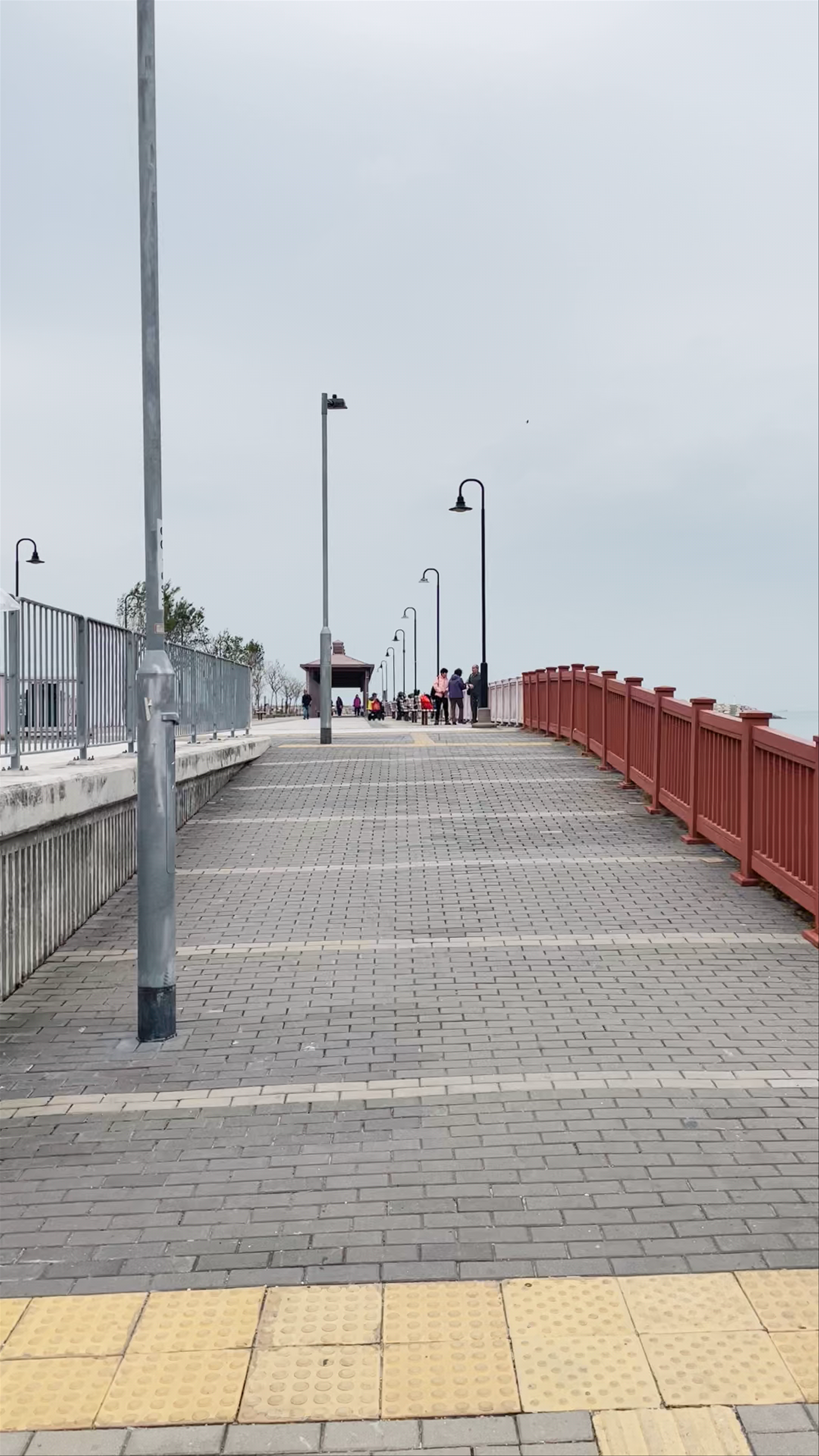 Tai O Promenade: A Tranquil Coastal Walk in Hong Kong