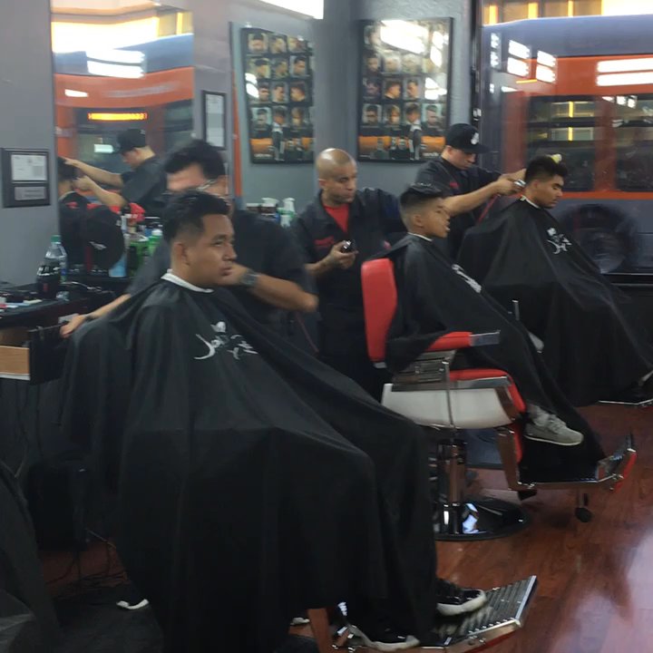 Plugged La Cutz - Really busy barber shop!! - Barbers Near Me - Los Angeles, California