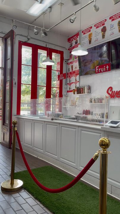 Waffle Time - Desserts Near Me - New Orleans, Louisiana