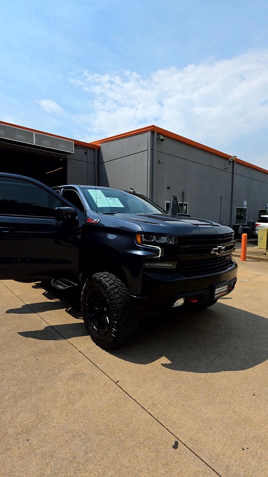 Lifted Trucks - #TX11071 - 2022 Chevrolet Silverado 1500 Limited LT Trail Boss Crew Cab