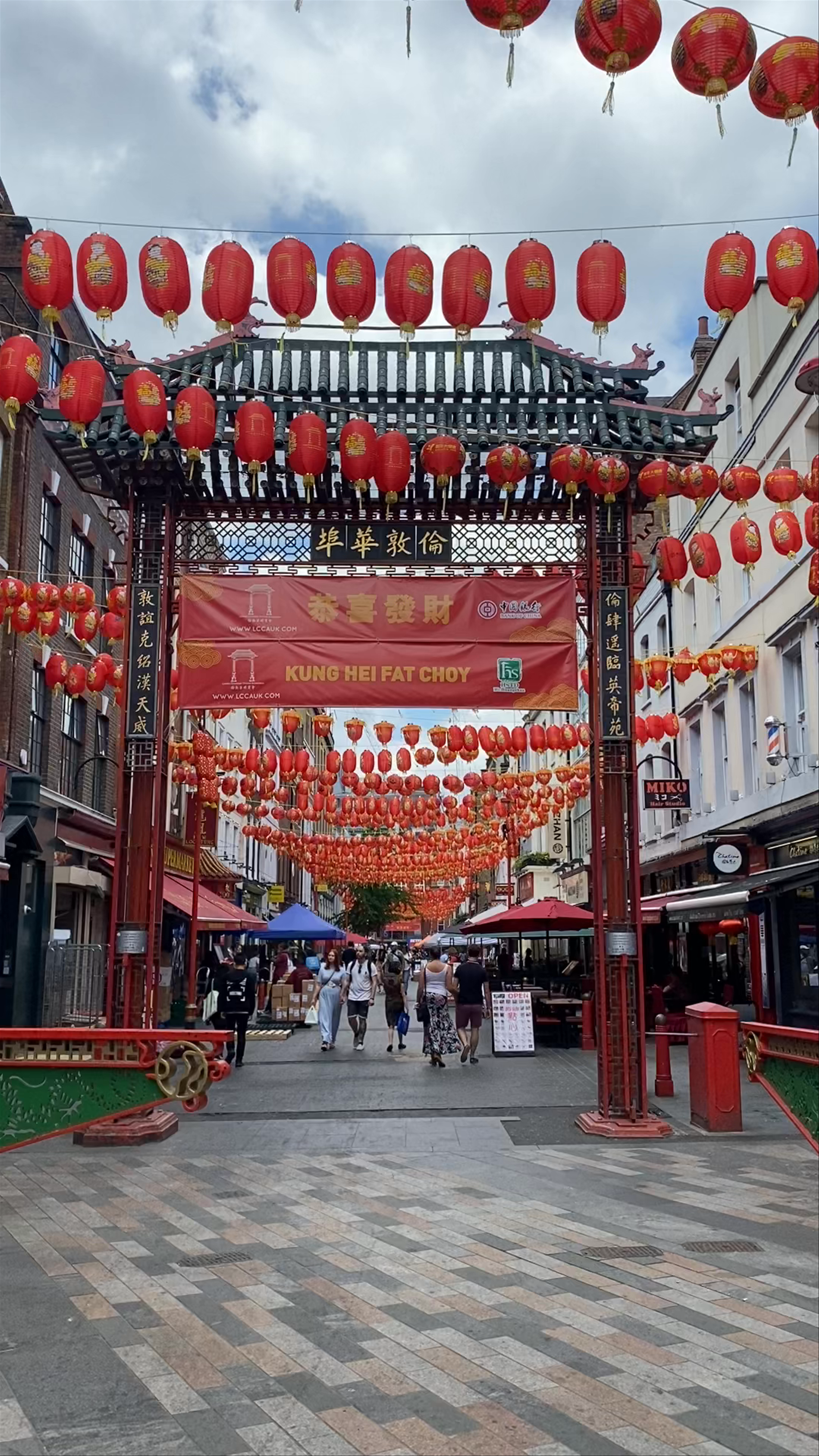 Chinatown on Gerrard Street: Vibrant Asian Culture in London