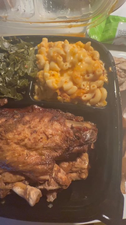 Corinne's Place - Cajun Turkey Wings Baked Macaroni & Cheese collard Collard Green - Soul Food Near Me - Camden, New Jersey