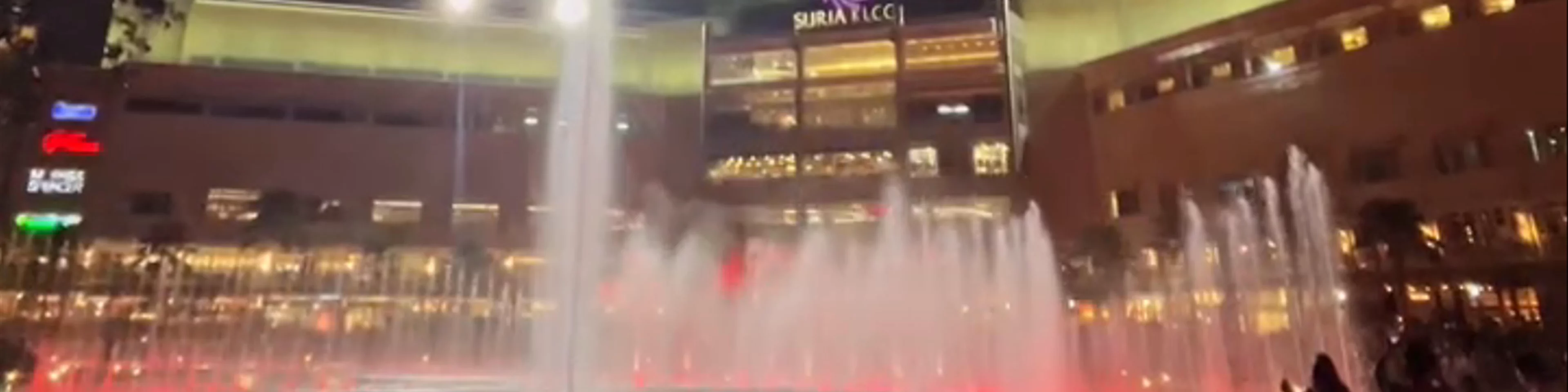 Symphony Lake Water Show