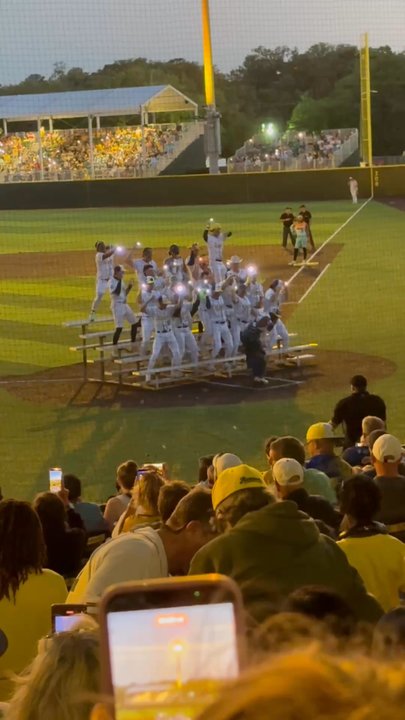 Savannah Bananas - Random singing with the team!!! - Amateur Sports Teams Near Me - Savannah, Georgia
