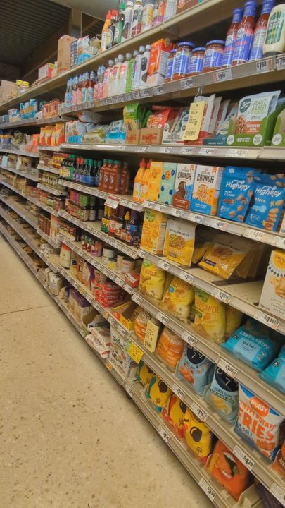 H-E-B - Listening to The Calling - Grocery Near Me - San Antonio, Texas