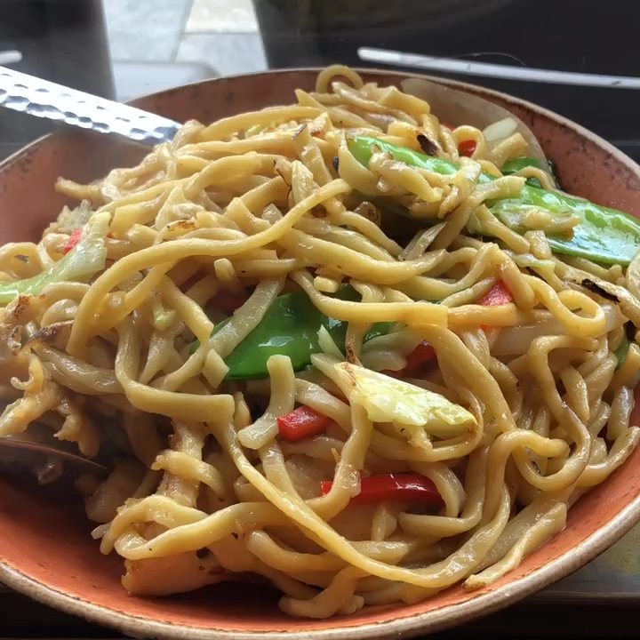 Mingalaba - Chicken Chow Mein - excellent - Burmese Near Me - Burlingame, California