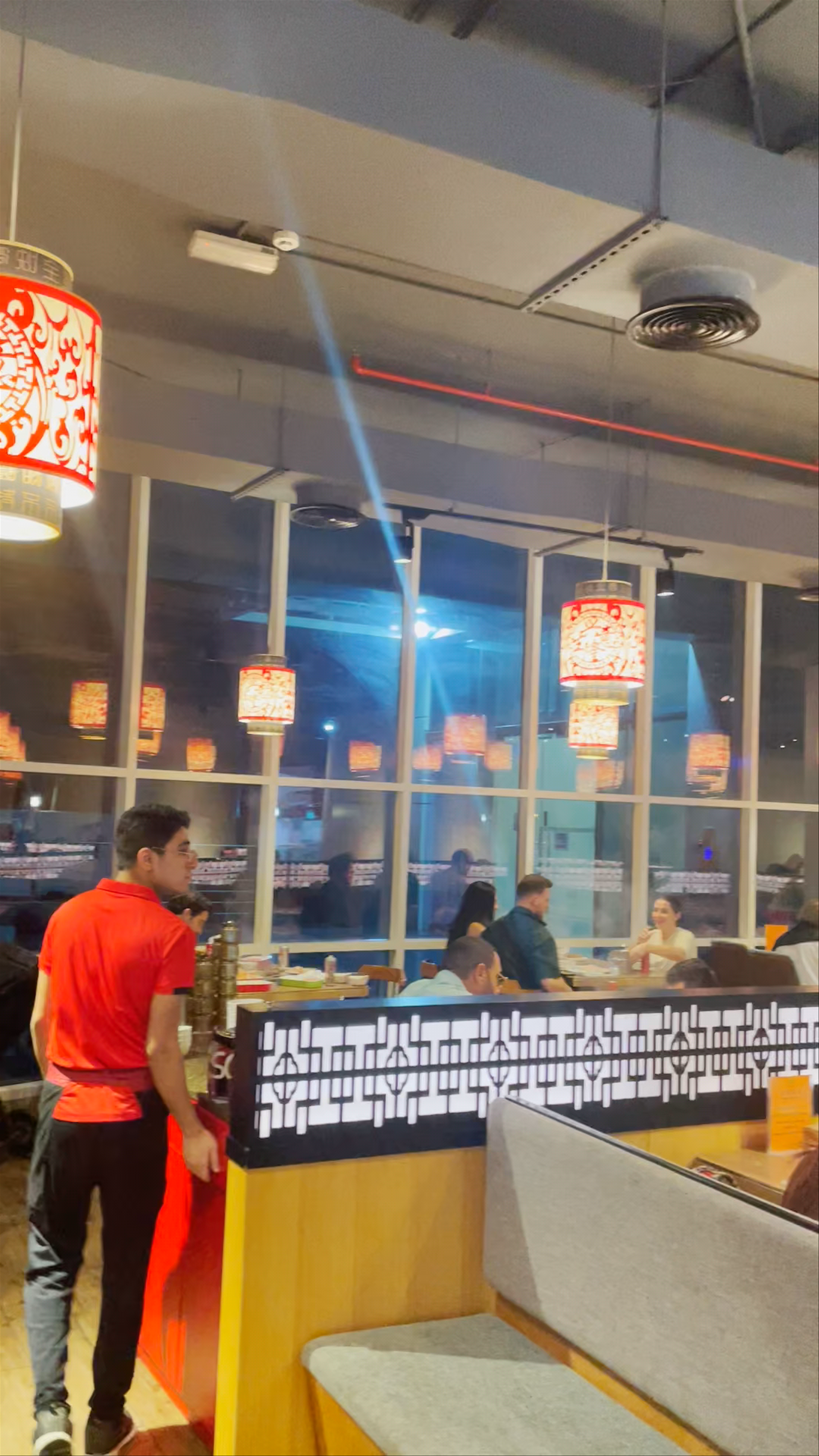 Seven HotPot Restaurant(marina branch) - Dubai - United Arab Emirates