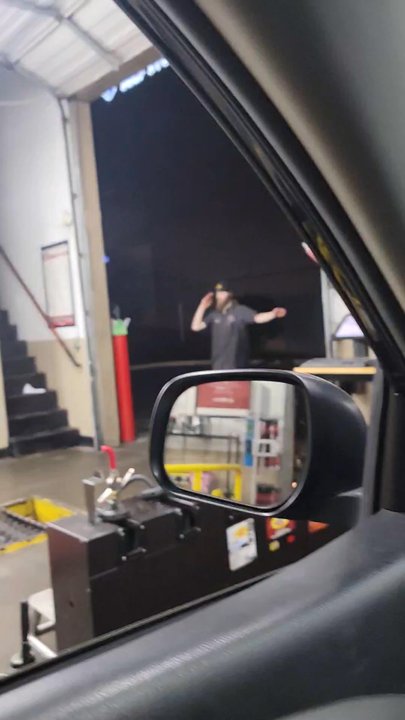 Jiffy Lube - Top notch customer experience - Oil Change Stations Near Me - Seattle, Washington