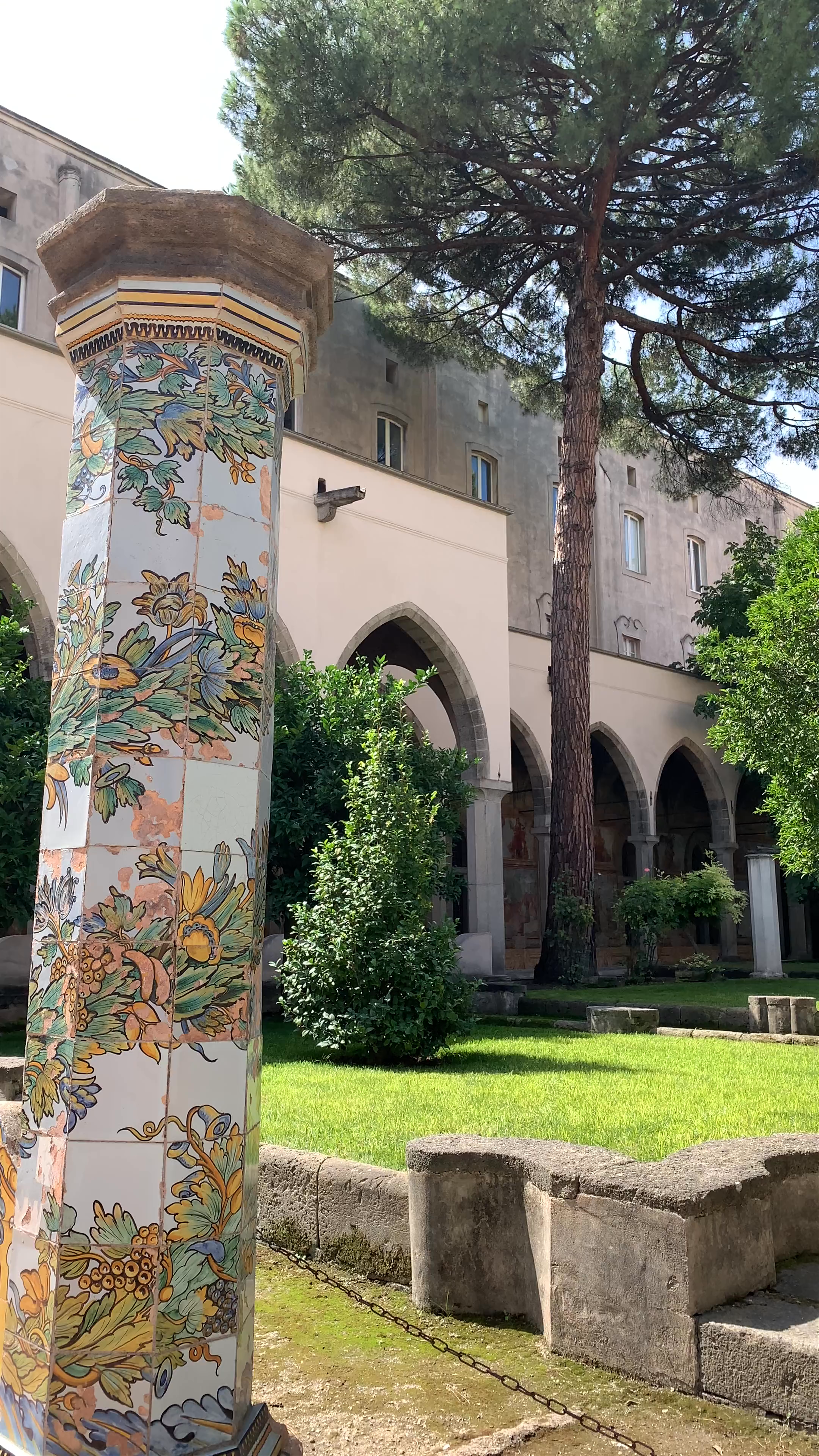 Exploring Santa Chiara Cloister: A Serene Oasis in Historic Naples