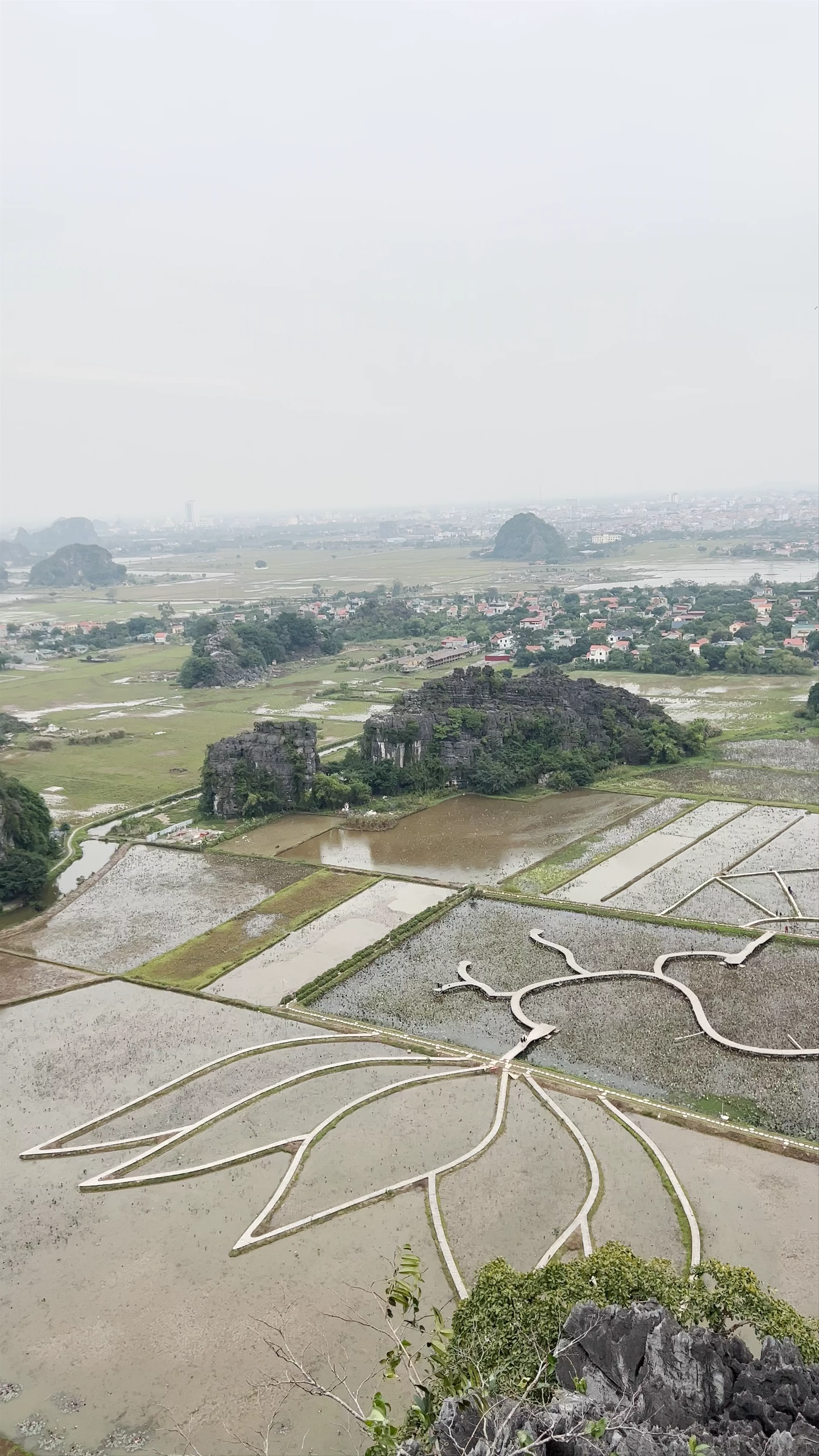 Viewpoint Đầm Sen Hang Múa