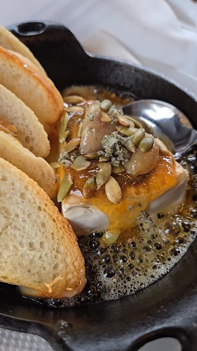 Running Goose - Gastropubs Near Me - Los Angeles, California