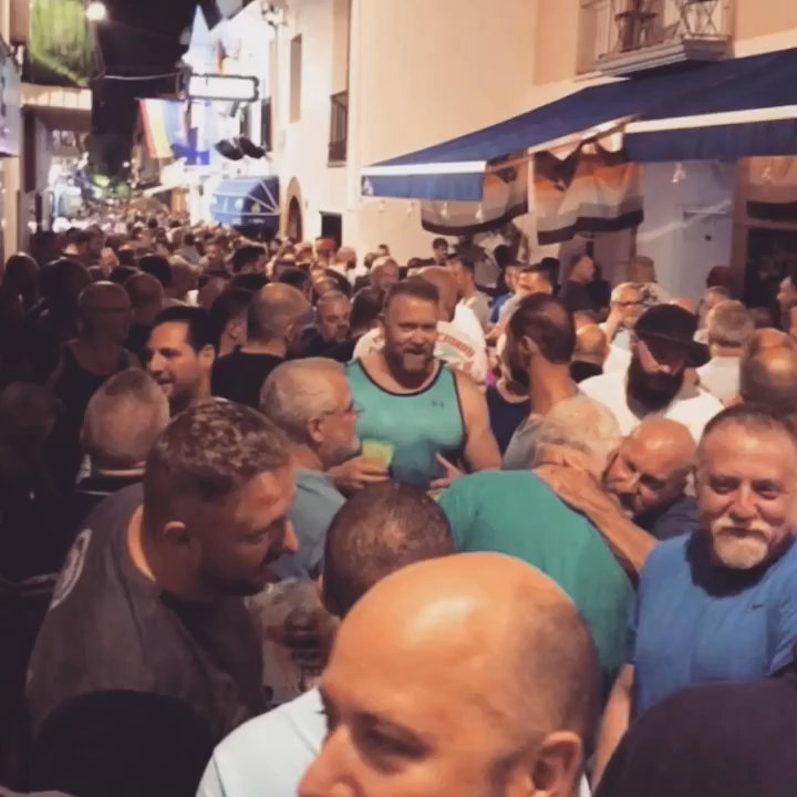 Bears’ Bar - In front of Bears Bar in "Bears Alley". - Gay Bars Near Me - Sitges, B