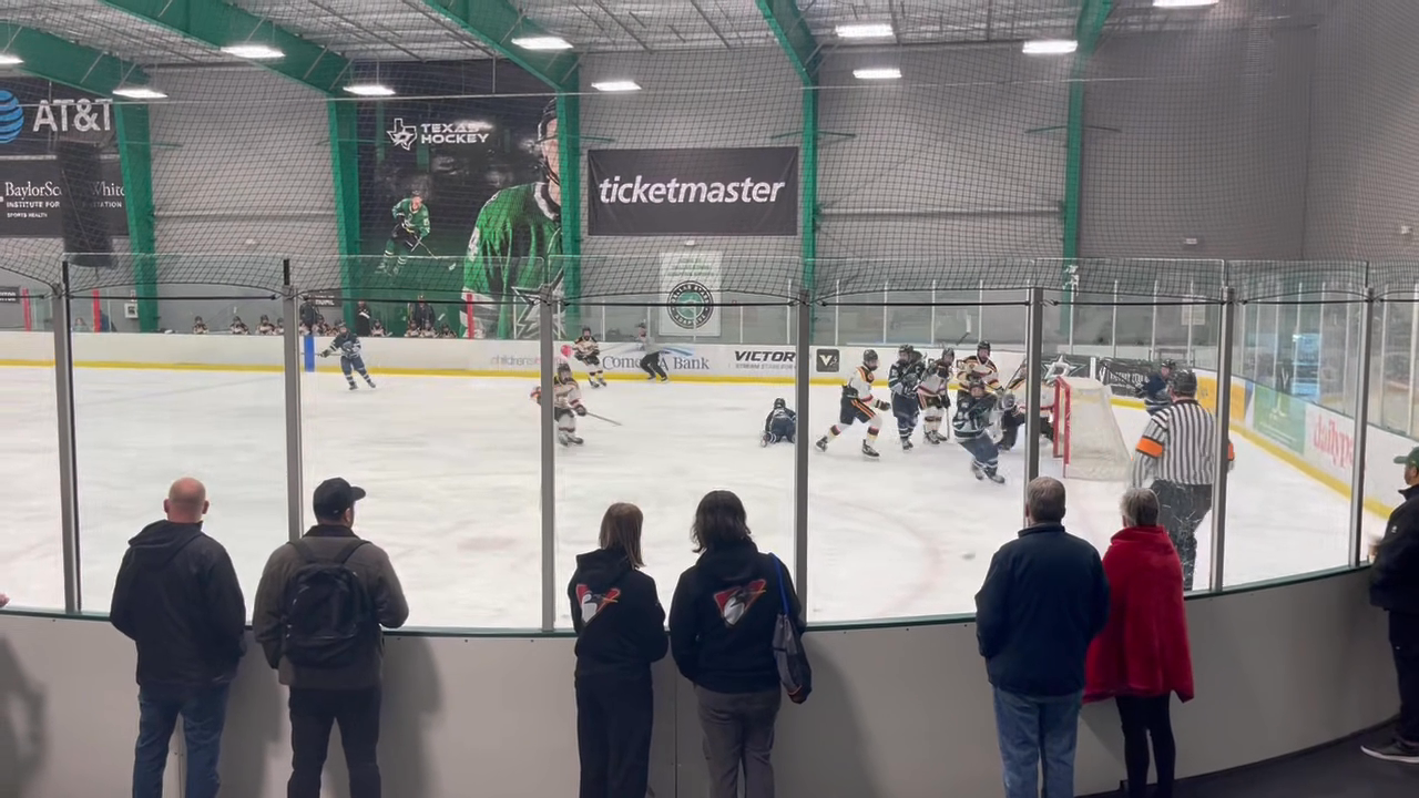 Braden Kelly's Clutch Goal Sends Houston Jr. Aeros to OT!