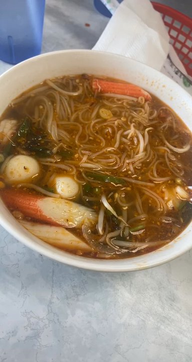 Thai Phuket Restaurant - Took my order to go and didn't break my diet eating w friends super good. - Thai Near Me - Fresno, California