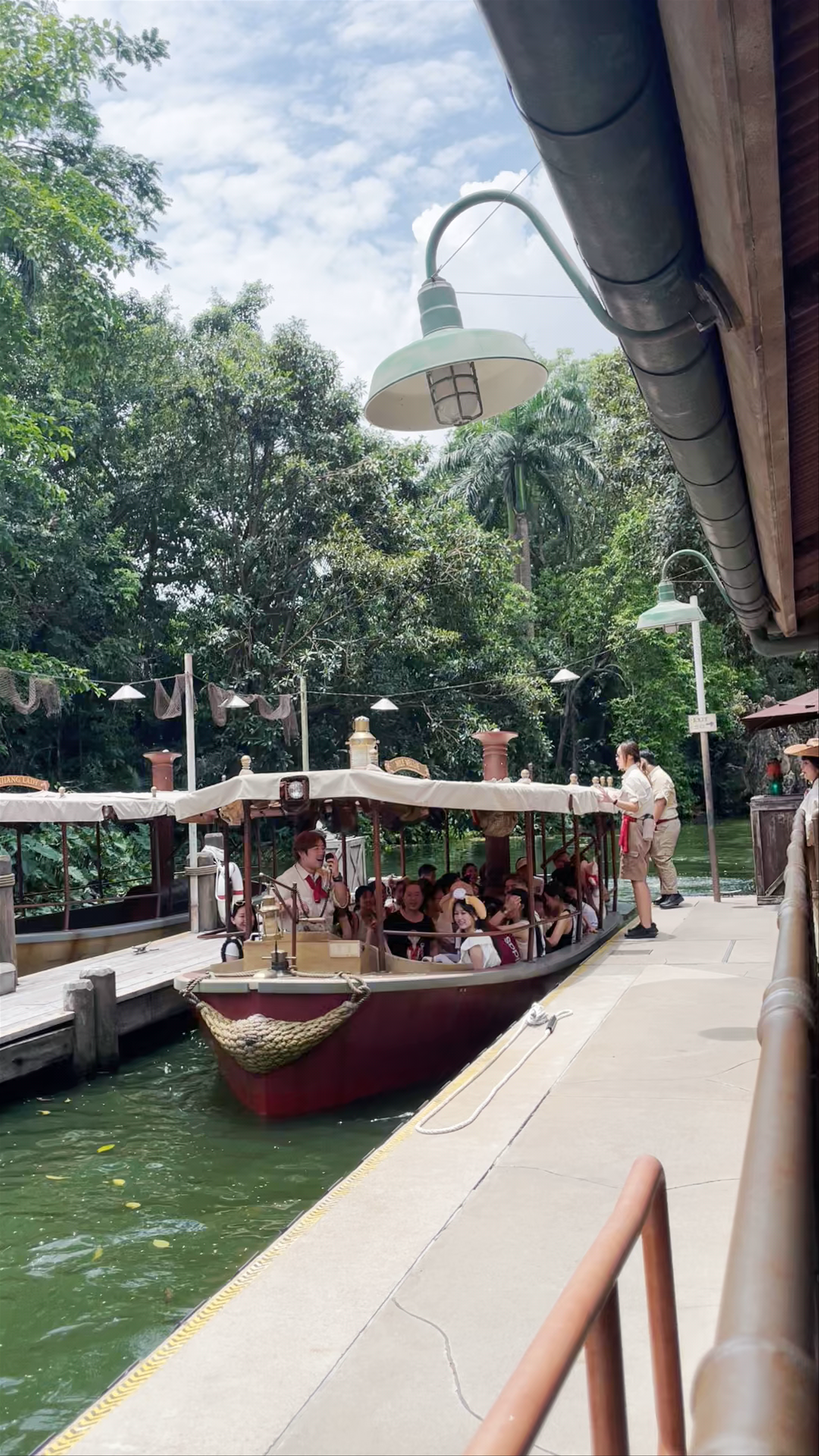 Hong Kong Disneyland