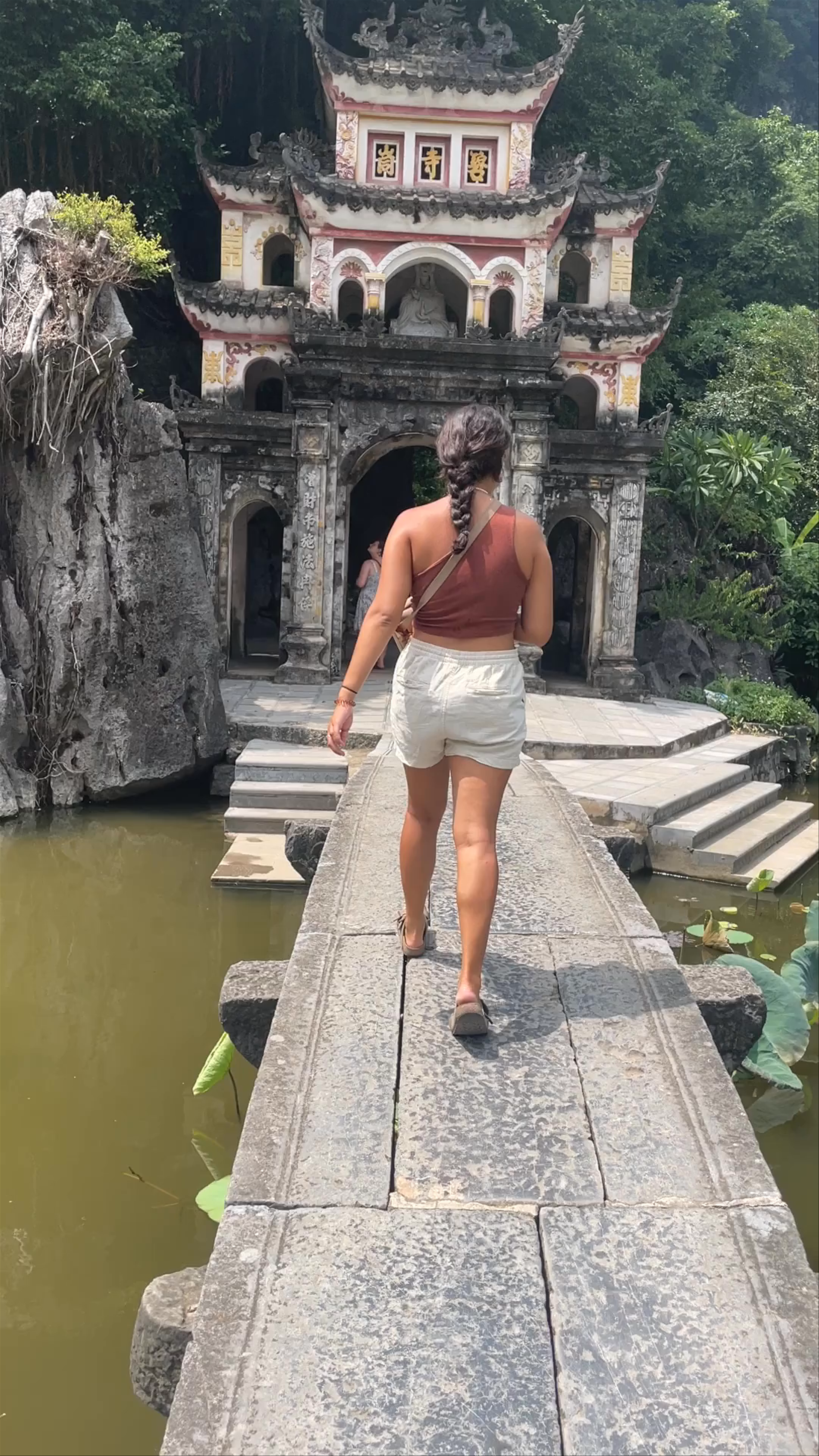 Bich Dong Pagoda: Spiritual Serenity Amidst Nature in Ninh Bình