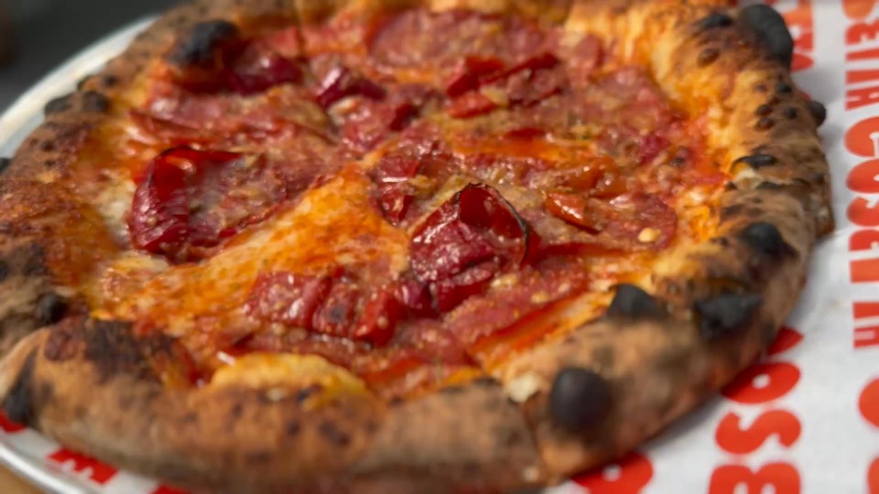 Cosetta - The Peparazzi Pizza - yea it's worth filming - Italian Near Me - Santa Monica, California