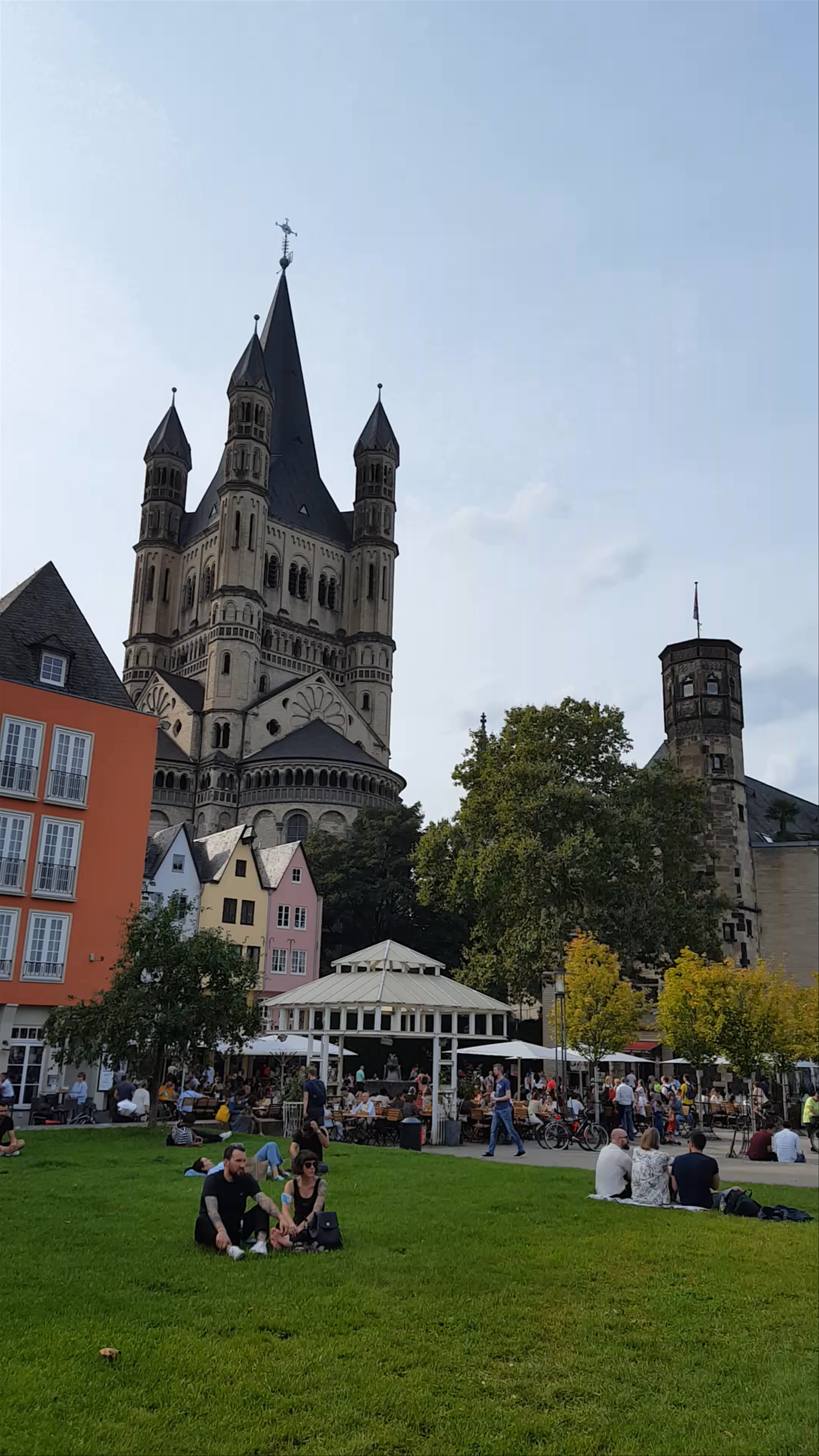 Rheinpark Serenity and Historic Charm in Cologne