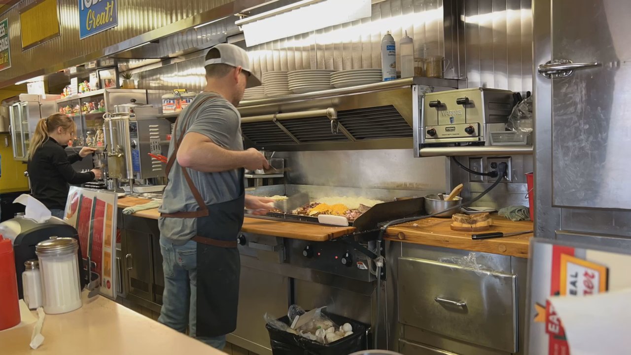 Ideal Diner - chef ordinaire "Connor" - Diners Near Me - Minneapolis, Minnesota