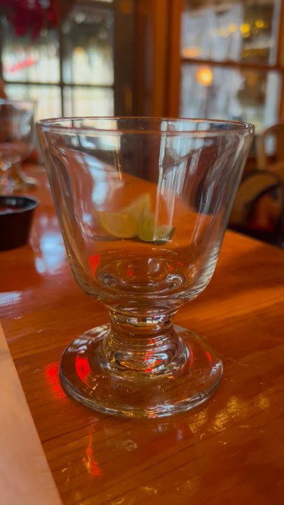 Rustic Cafe - Music Venues Near Me - East Lyme, Connecticut