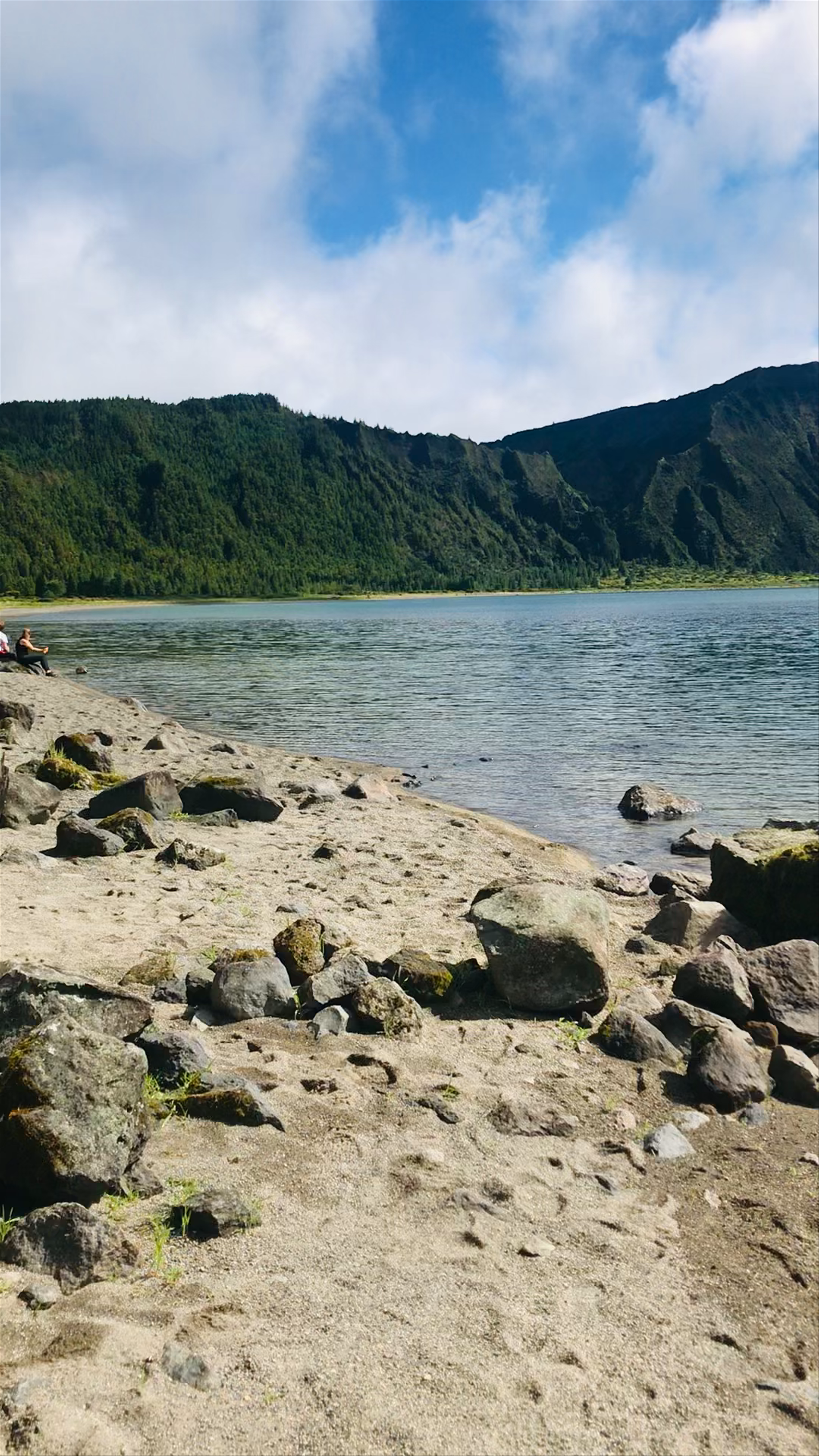 Lagoa do Fogo: Majestic Volcanic Lake in the Azores
