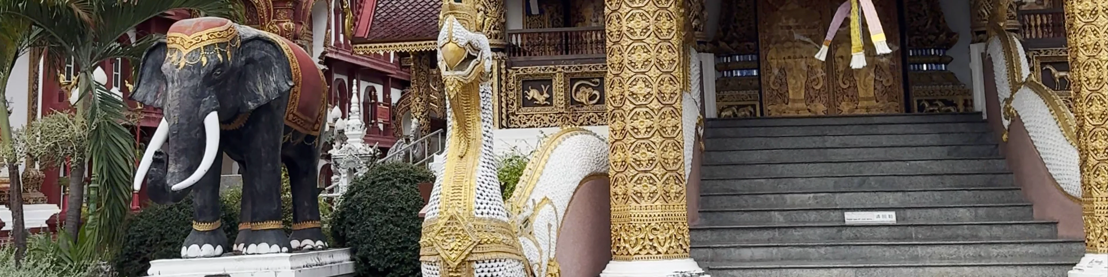 Wat Saen Muang Ma Luang (Wat Hua Khuang)