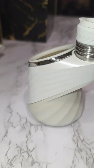 Preview pic of Pearl Puffco Peak Pro