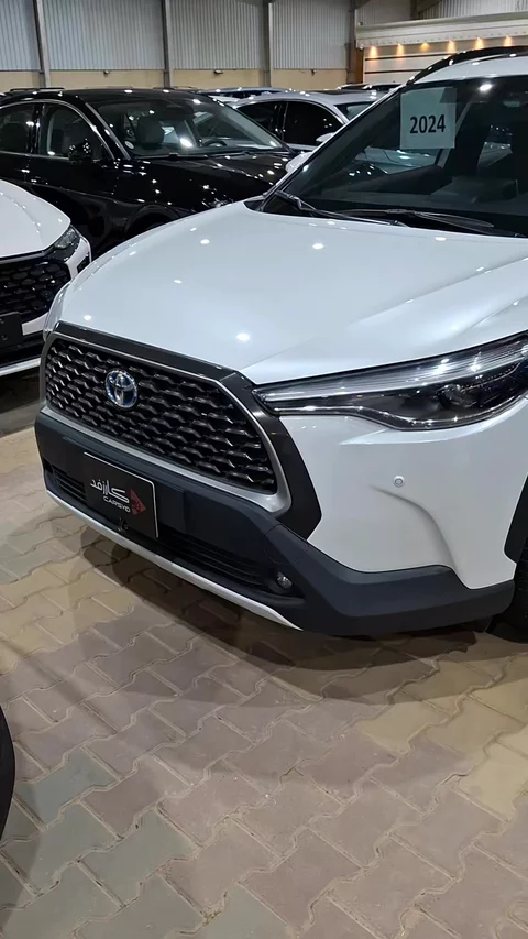 Toyota Corolla Cross XLE 2024