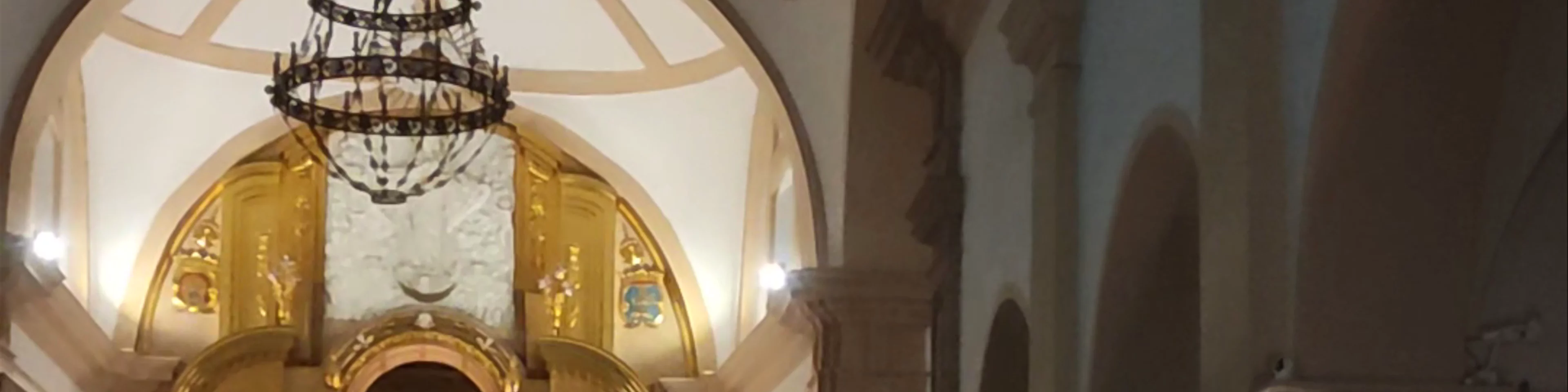 Iglesia de San Lázaro Obispo
