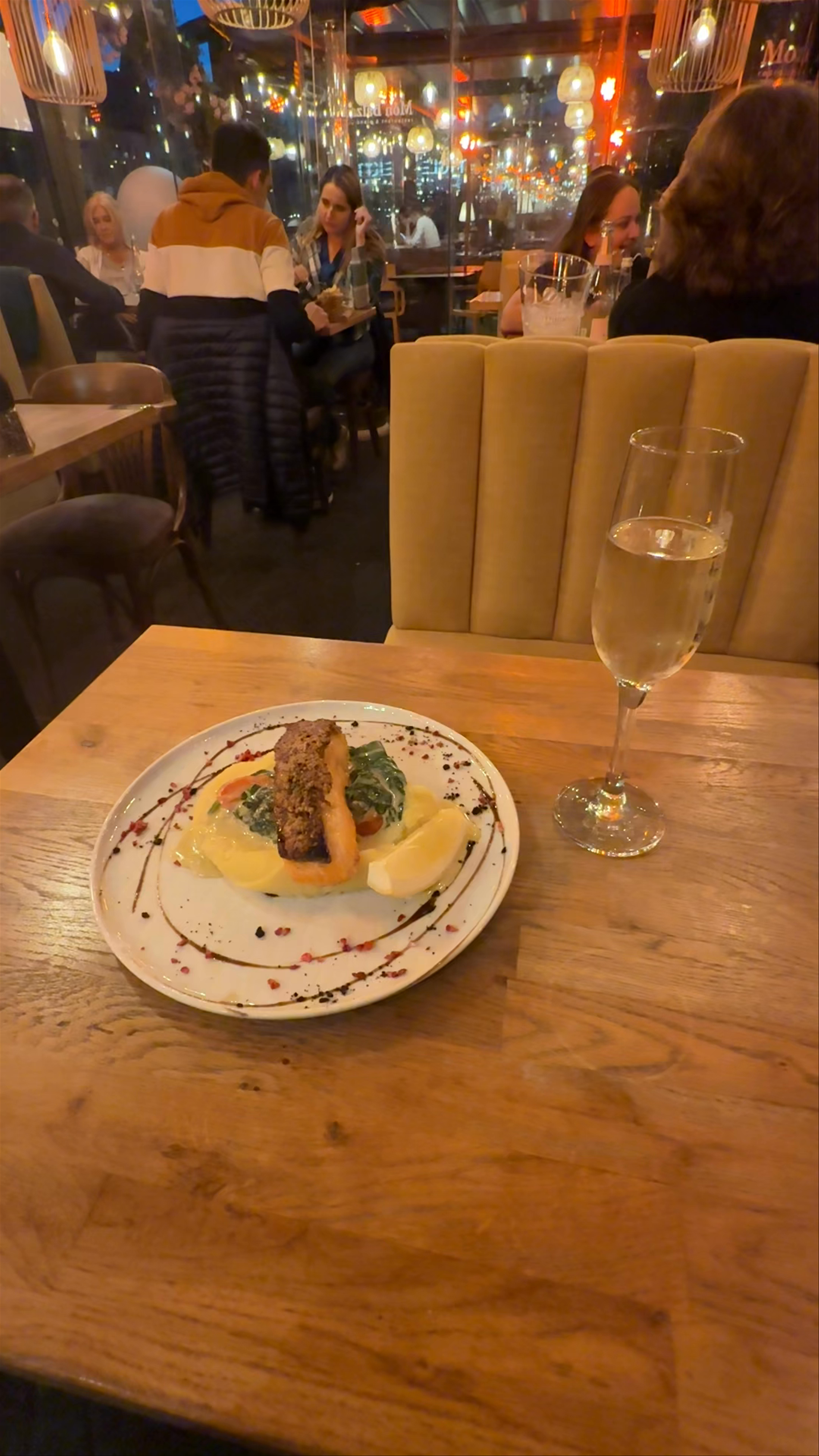 Mon Balzac Restaurant & Piano Bar